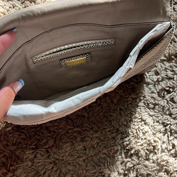 Snake print clutch - Picture 3 of 3